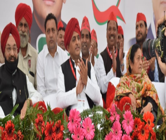 Akhilesh in Rampur (1)